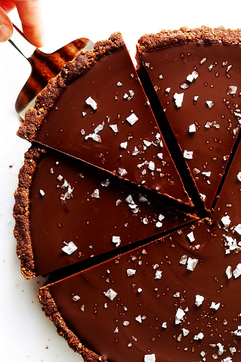 Tarta sarata cu ciocolata amaruie fara gluten 