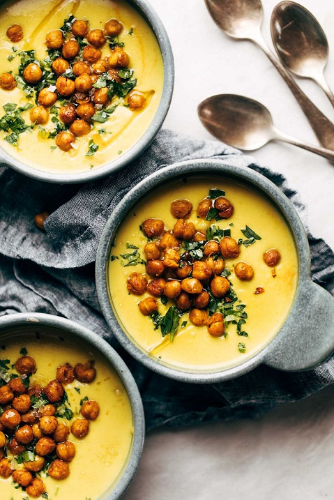 Supa crema aurie cu conopida si turmeric fara gluten