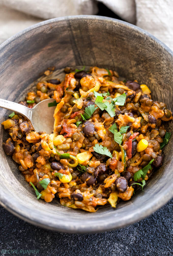 Mancare mexicana cu fasole neagra si linte fara gluten 
